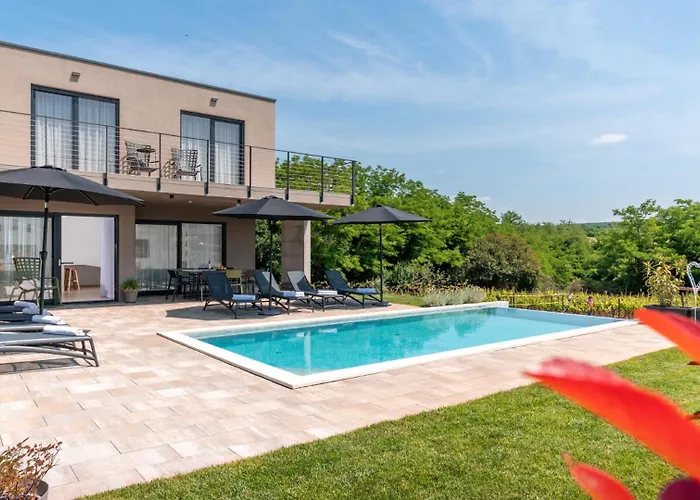 Beautiful Perlin With Pool In Visnjan * Farini