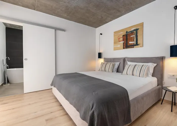 Beautiful Perlin With Pool In Visnjan