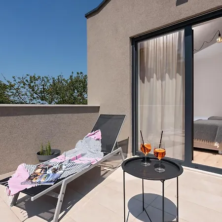 Beautiful Perlin With Pool In Visnjan * Farini