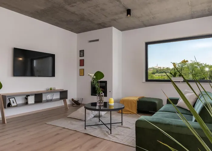 Beautiful Perlin With Pool In Visnjan *