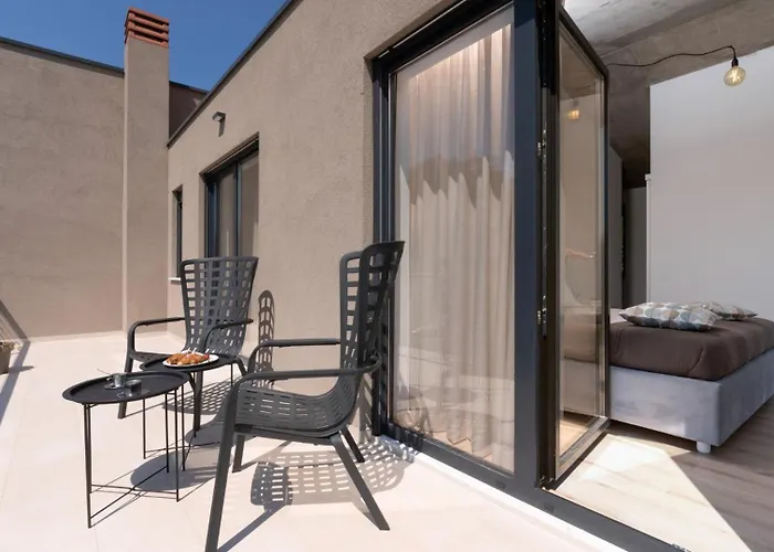 Beautiful Perlin With Pool In Visnjan Villa Farini