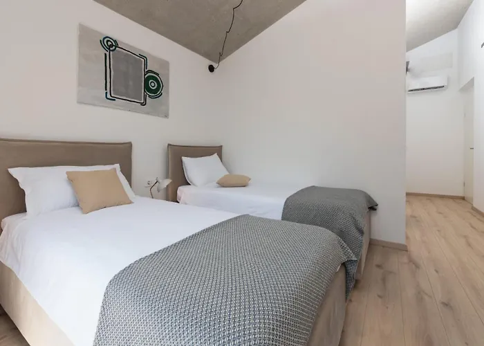 Beautiful Perlin With Pool In Visnjan Villa